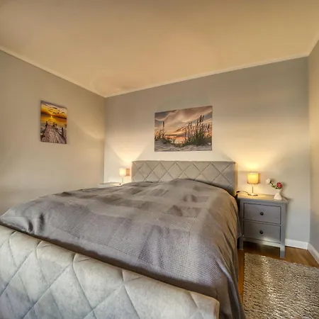 Appartement - Haus L, App 0l1103 *